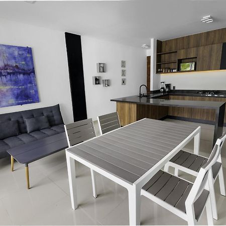 Angelina 28 Beachfront And Family Apartments - Modern And Relaxing Long Stays - 20 Min From Cancun Airport Puerto Morelos Εξωτερικό φωτογραφία