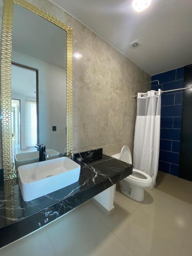 Angelina 28 Beachfront And Family Apartments - Modern And Relaxing Long Stays - 20 Min From Cancun Airport Puerto Morelos Εξωτερικό φωτογραφία