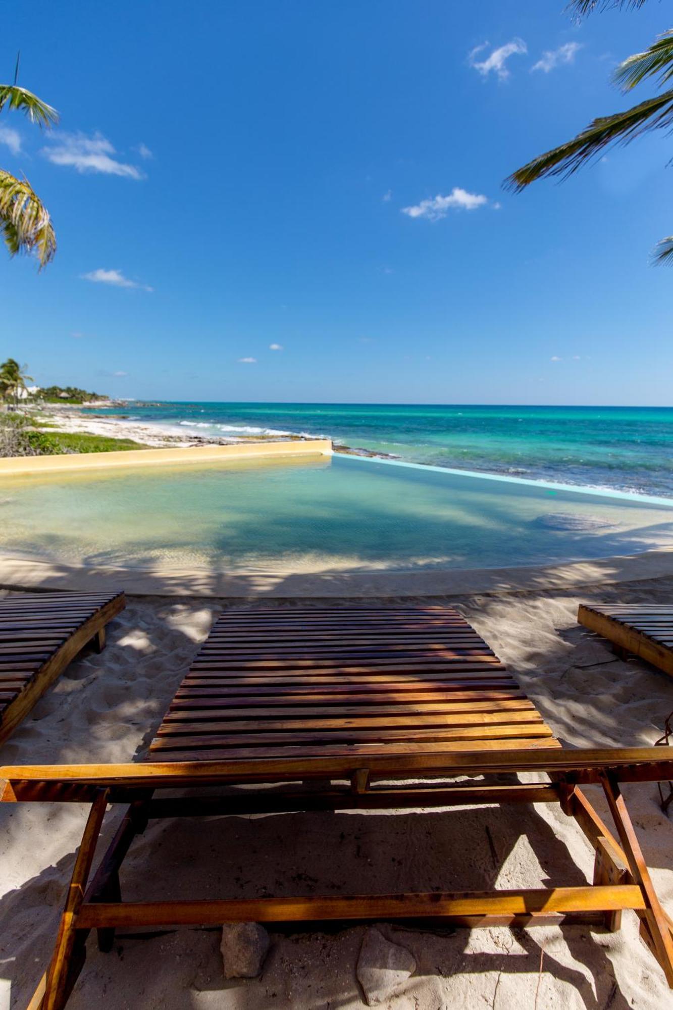 Angelina 28 Beachfront And Family Apartments - Modern And Relaxing Long Stays - 20 Min From Cancun Airport Puerto Morelos Εξωτερικό φωτογραφία